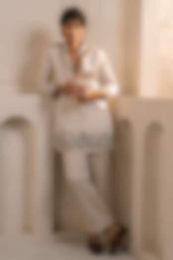 Silver Linen Silk Handpainted & Embroidered Kurta Set by Jatin Malik at Pernia's Pop Up Shop