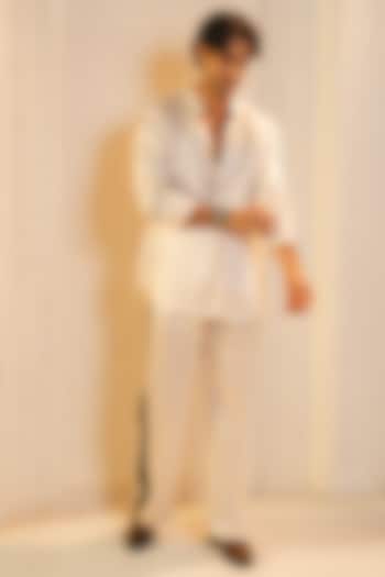 Pearl Ash Linen Silk Kurta Set by Jatin Malik at Pernia's Pop Up Shop