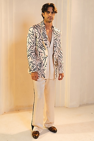 Pearl Ash Linen Silk Blazer Set by Jatin Malik