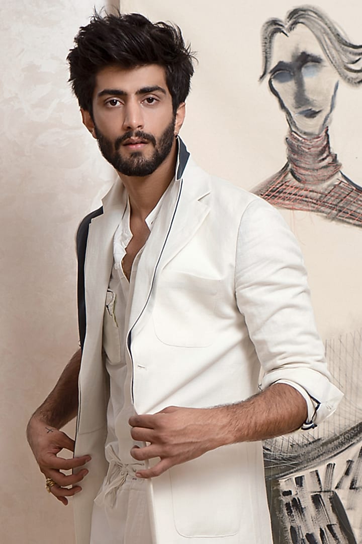 Chalk White Cotton Linen Overcoat by Jatin Malik at Pernia's Pop Up Shop