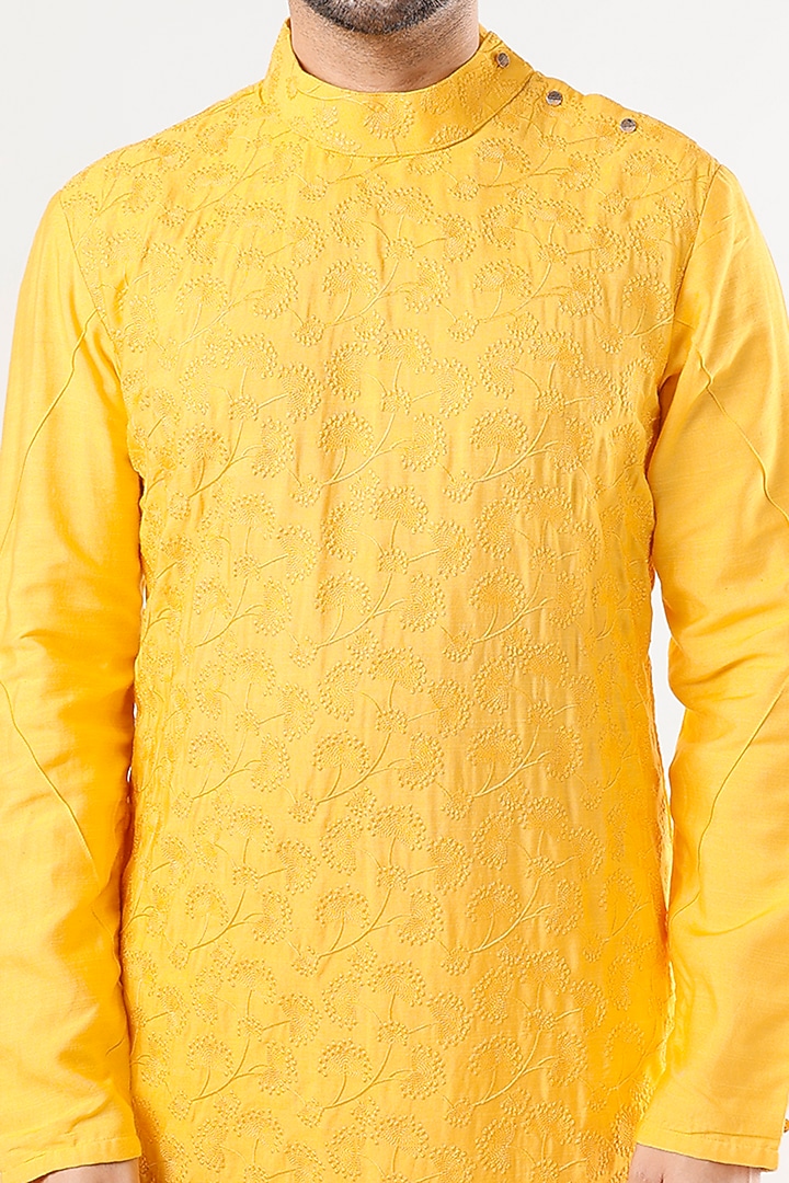 Yellow Slub Silk Embroidered Kurta Set by Jatin Malik at Pernia's Pop Up Shop