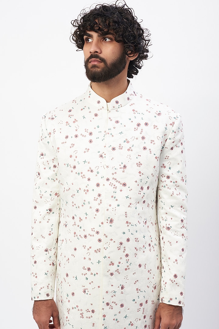 White Hand Embroidered Groom Sherwani Set by Jatin Malik at Pernia's Pop Up Shop