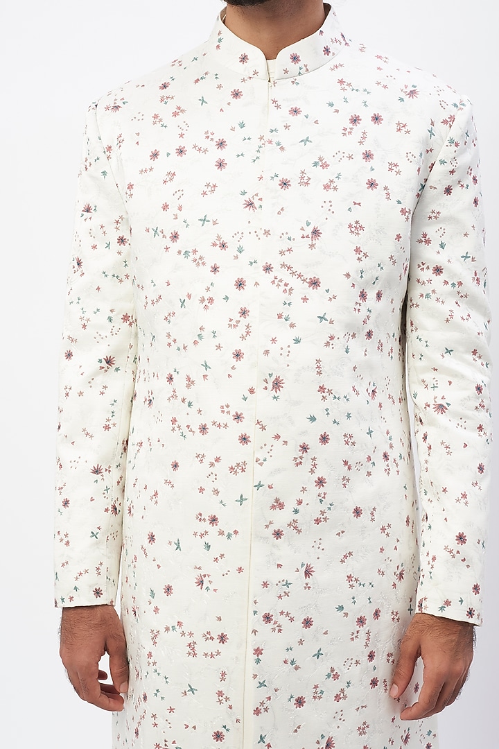 White Hand Embroidered Groom Sherwani Set by Jatin Malik at Pernia's Pop Up Shop
