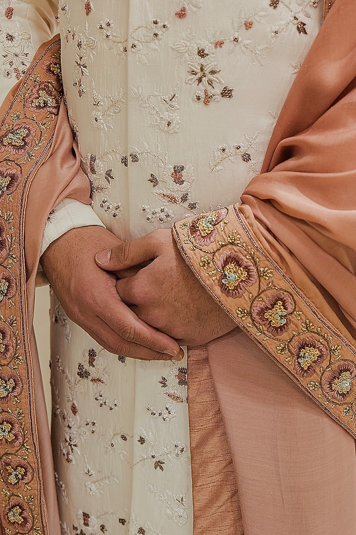 White Linen Silk Thread Embroidered Groom Sherwani Set by Jatin Malik at Pernia's Pop Up Shop