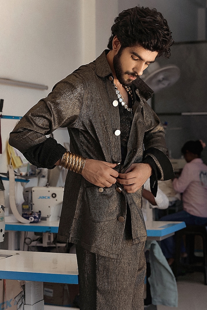 Metallic Gold Crepe Shacket Set by Jatin Malik at Pernia's Pop Up Shop