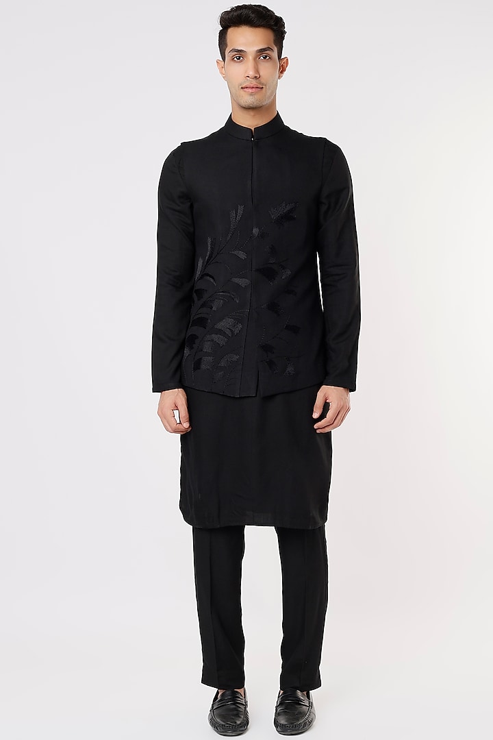 Black Embroidered Nehru Jacket With Kurta Set by Jatin Malik