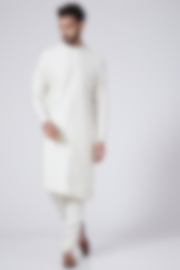 Ivory Asymmetrical Kurta Set by Jatin Malik