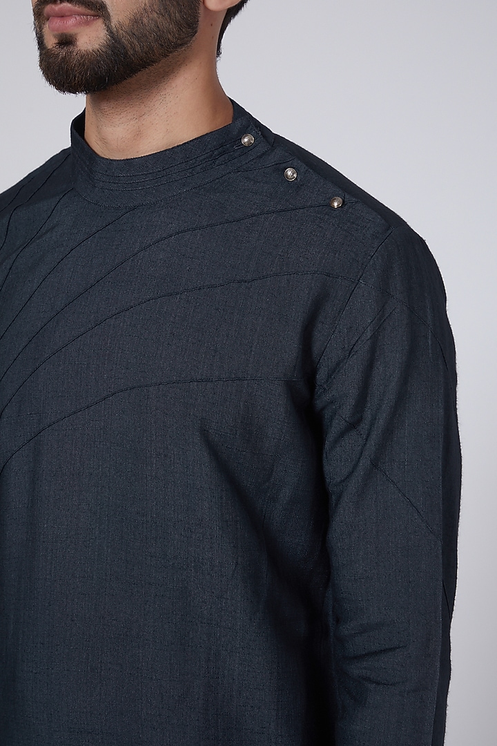 Midnight Blue Asymmetrical Kurta Set by Jatin Malik at Pernia's Pop Up Shop