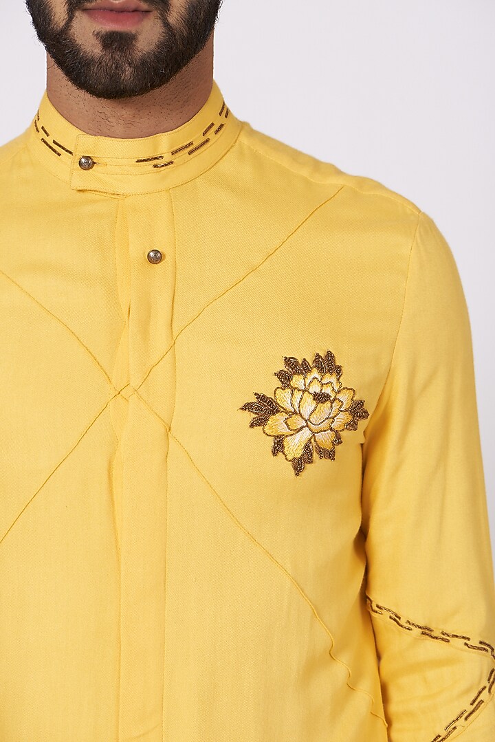 Yellow Twill Kurta Set by Jatin Malik at Pernia's Pop Up Shop