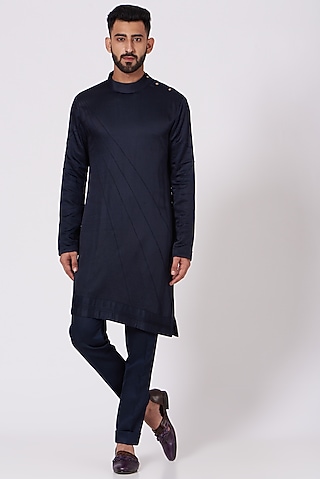 Midnight Blue Asymmetrical Kurta Set by Jatin Malik