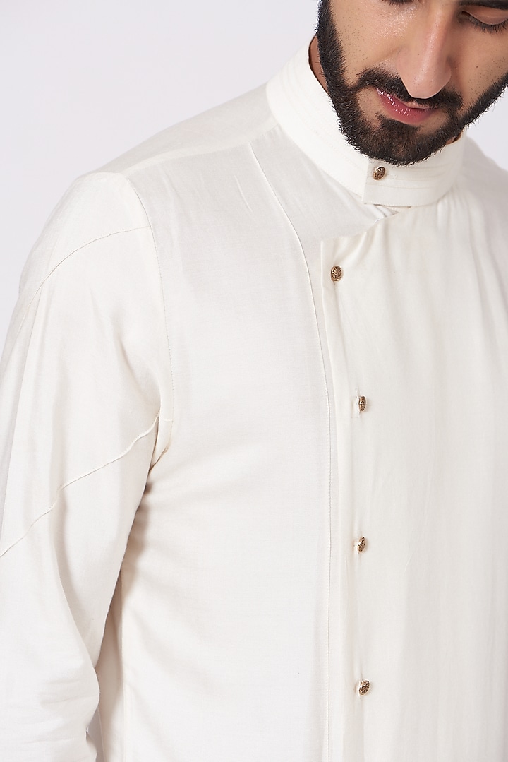 Ivory Draped Angrakha Kurta Set by Jatin Malik at Pernia's Pop Up Shop