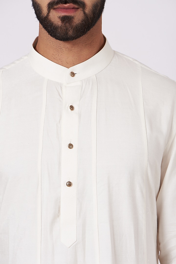 Ivory Anarkali Kurta Set by Jatin Malik at Pernia's Pop Up Shop
