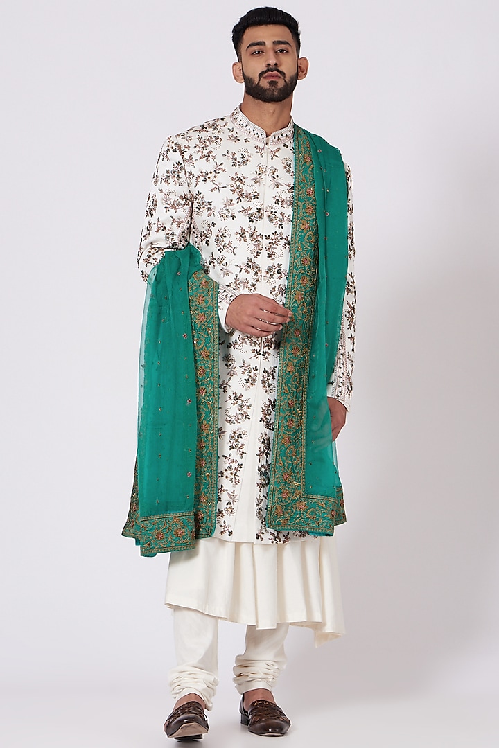 Ivory Embroidered Sherwani Set by Jatin Malik