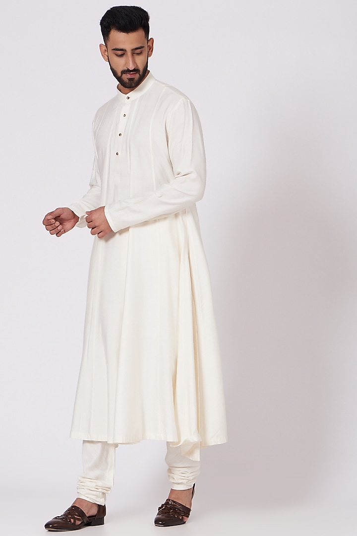 Ivory Linen Silk Floral Embroidered Groom Sherwani Set by Jatin Malik at Pernia's Pop Up Shop