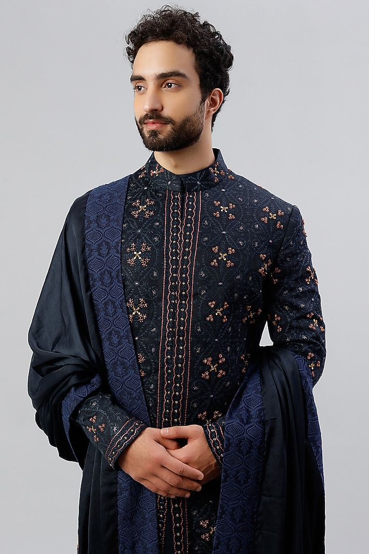 Midnight Blue Linen Silk Jamawar Embroidered Groom Sherwani Set by Jatin Malik at Pernia's Pop Up Shop