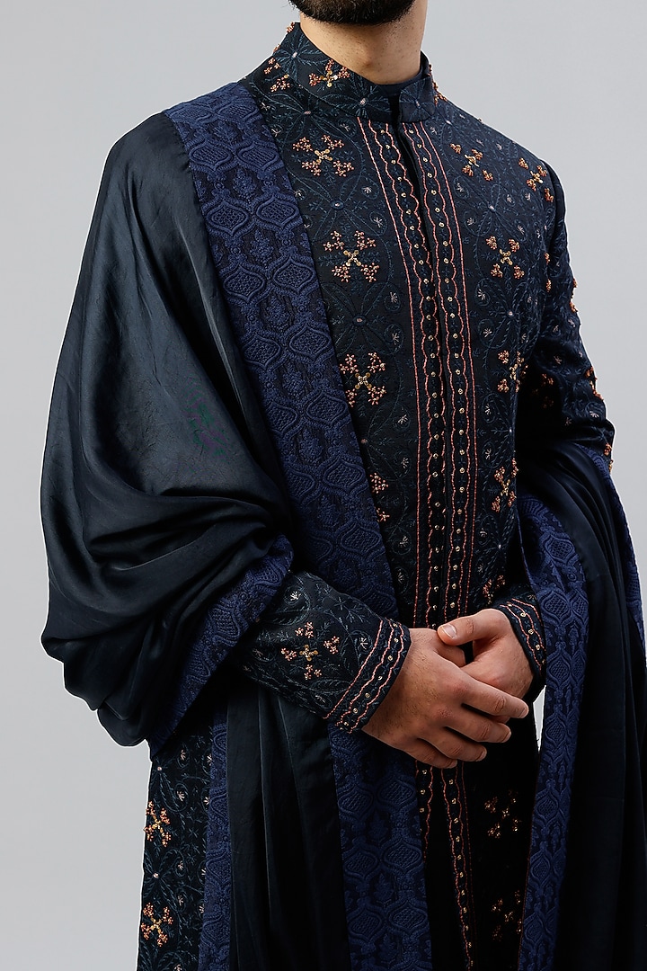 Midnight Blue Linen Silk Jamawar Embroidered Groom Sherwani Set by Jatin Malik at Pernia's Pop Up Shop