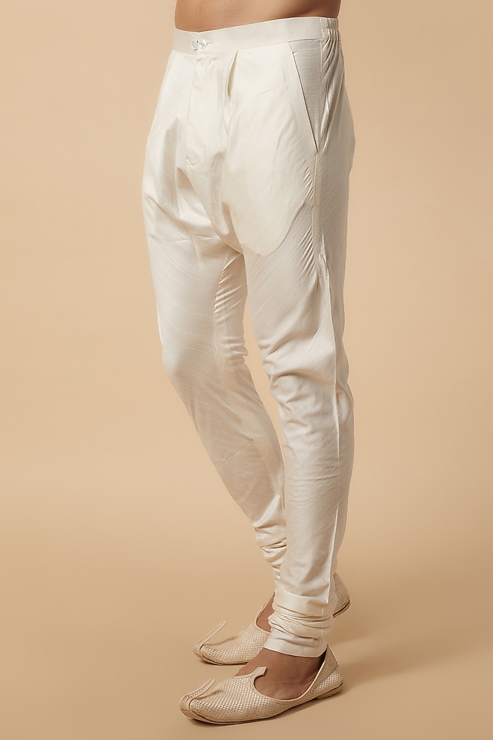 Ivory Linen Silk Jaal Hand Embroidered Groom Sherwani Set by Jatin Malik at Pernia's Pop Up Shop