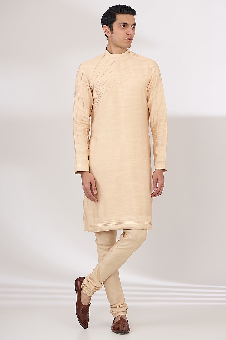 Blush Pink Linen Silk Hand Embroidered Groom Sherwani Set by Jatin Malik at Pernia's Pop Up Shop