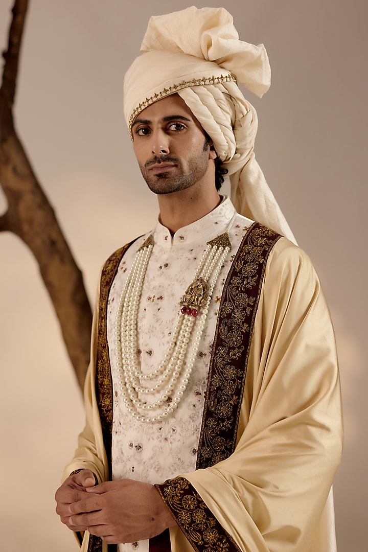 White Linen Silk Hand Embroidered Jamawar Groom Sherwani Set by Jatin Malik at Pernia's Pop Up Shop