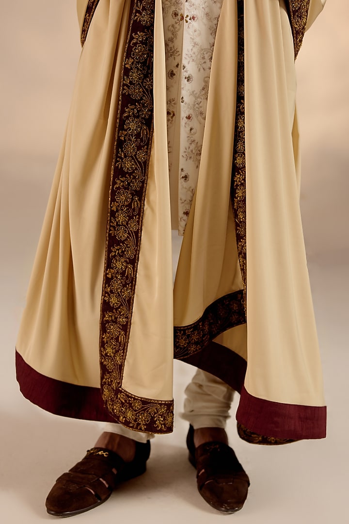 White Linen Silk Hand Embroidered Jamawar Groom Sherwani Set by Jatin Malik at Pernia's Pop Up Shop