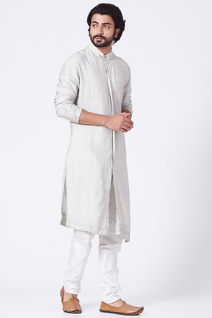 Ice Grey Slub Silk Kurta Set by Jatin Malik at Pernia's Pop Up Shop