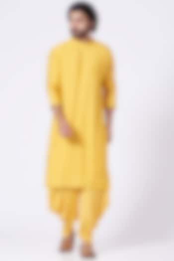 Yellow Slub Silk Kurta Set by Jatin Malik