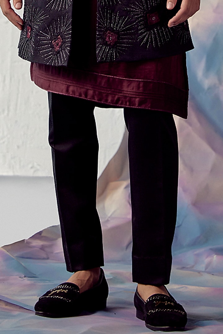 Black Hand Embroidered Groom Indowestern Set by Jatin Malik at Pernia's Pop Up Shop