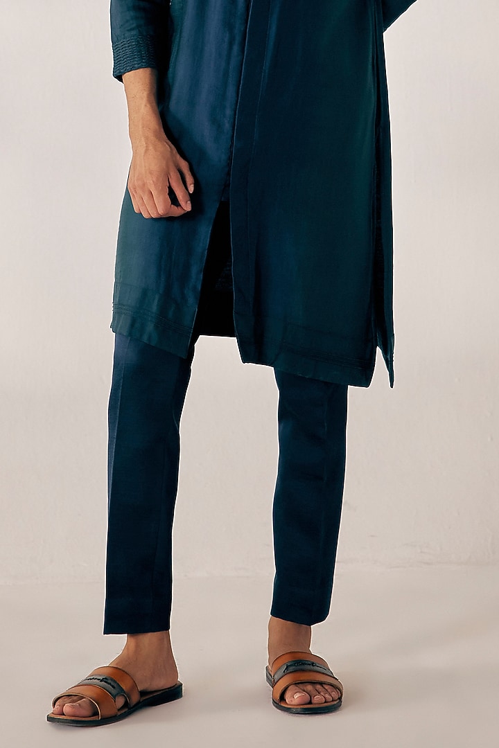 Space Blue & Peacock Blue Linen Silk Hand Embroidered Ombre Kurta Set by Jatin Malik at Pernia's Pop Up Shop
