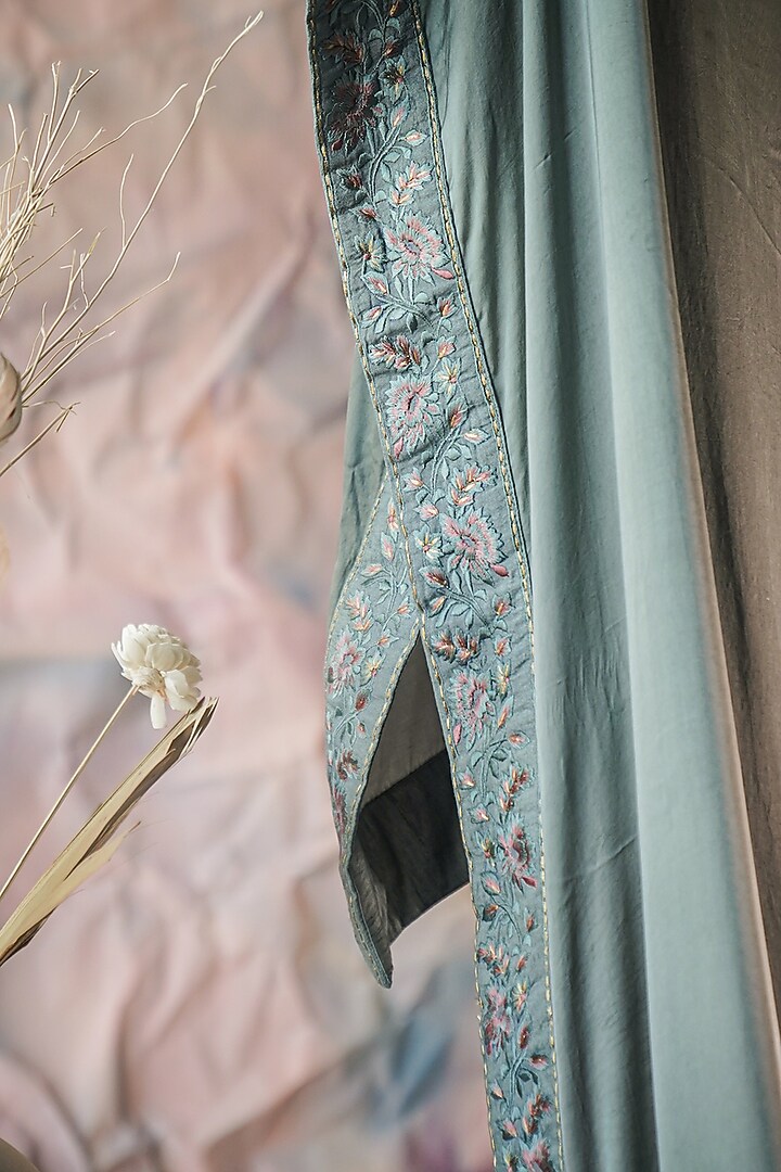 Grey Embroidered Stole by Jatin Malik at Pernia's Pop Up Shop