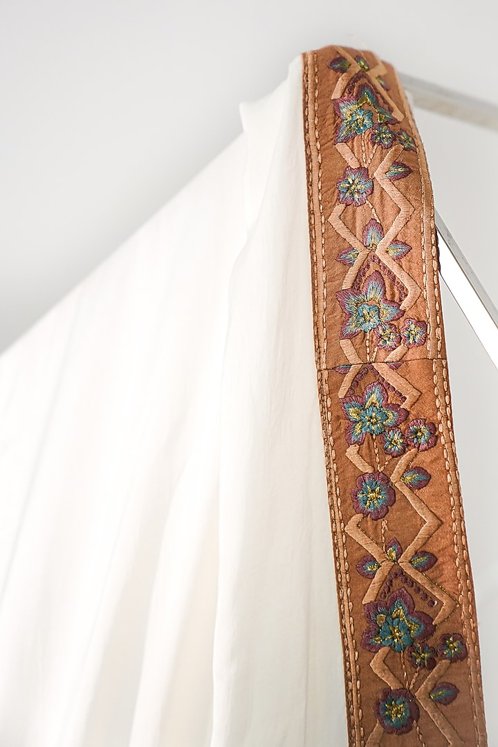 White Embroidered Stole by Jatin Malik at Pernia's Pop Up Shop