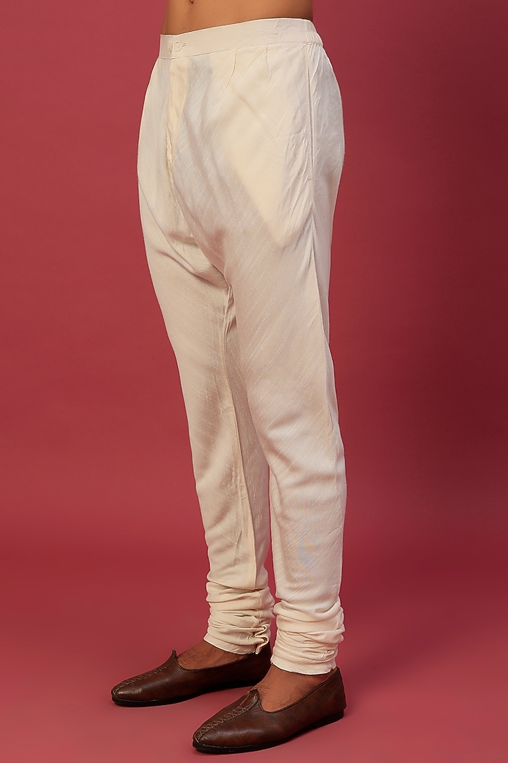 Green Linen Silk Hand Embroidered Groom Sherwani Set by Jatin Malik at Pernia's Pop Up Shop
