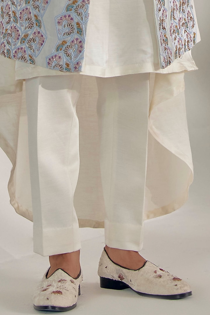 Ivory Embroidered Groom Sherwani Set by Jatin Malik at Pernia's Pop Up Shop