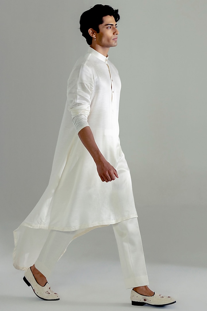 White Linen Silk Kurta Set by Jatin Malik at Pernia's Pop Up Shop