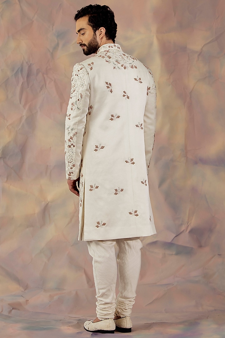 White Linen Silk Zari Hand Embroidered Groom Sherwani Set by Jatin Malik at Pernia's Pop Up Shop