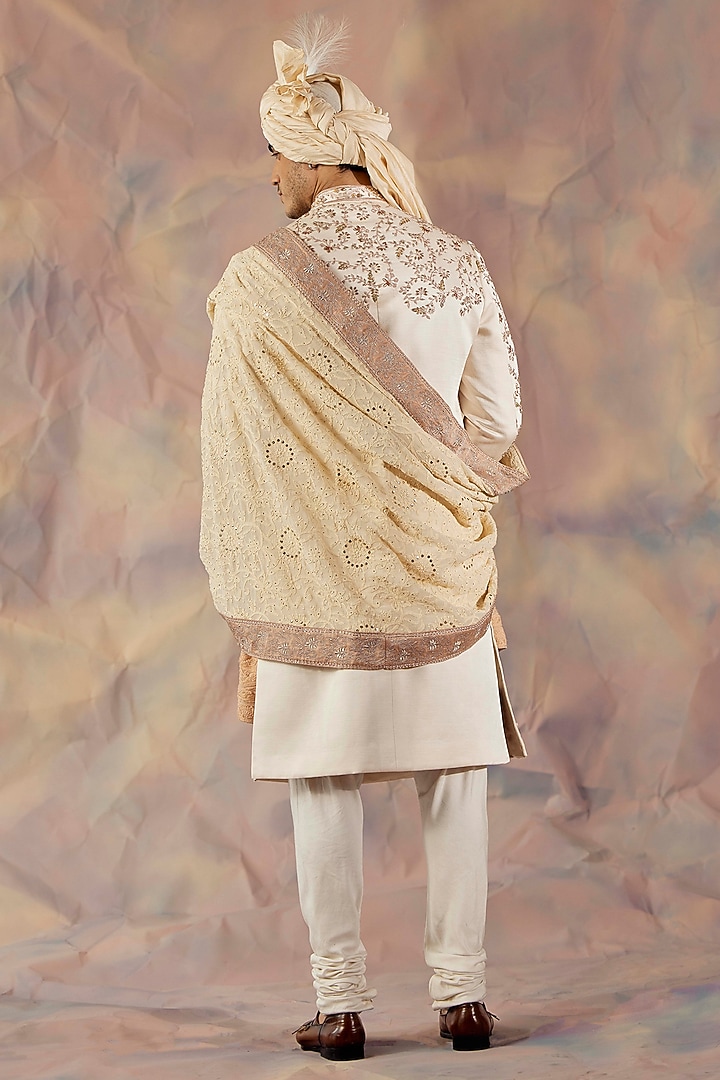 Off-White Linen Silk Hand Embroidered Groom Sherwani Set by Jatin Malik at Pernia's Pop Up Shop