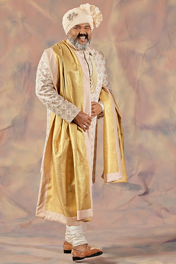 White Slub Silk Jamawar Groom Sherwani Set by Jatin Malik at Pernia's Pop Up Shop