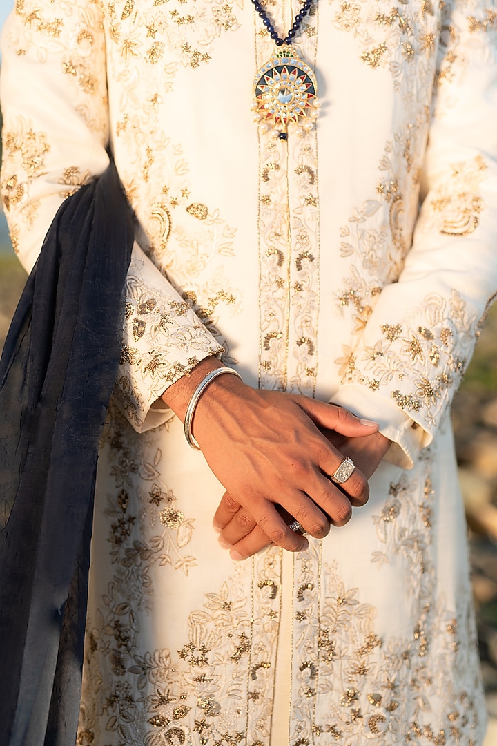 Ivory Linen Silk Thread Embroidered Groom Sherwani Set by Jatin Malik at Pernia's Pop Up Shop
