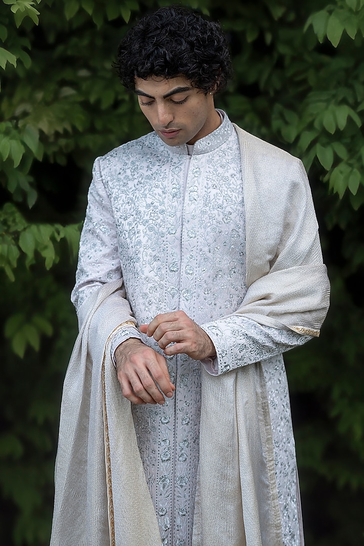 Greyish Lilac Linen Silk Hand Embroidered Groom Sherwani Set by Jatin Malik at Pernia's Pop Up Shop