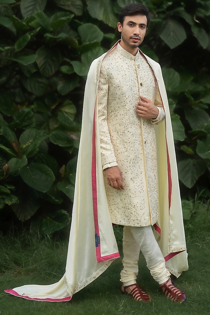 Butter Yellow Linen Silk Hand Embroidered Sherwani Set by Jatin Malik