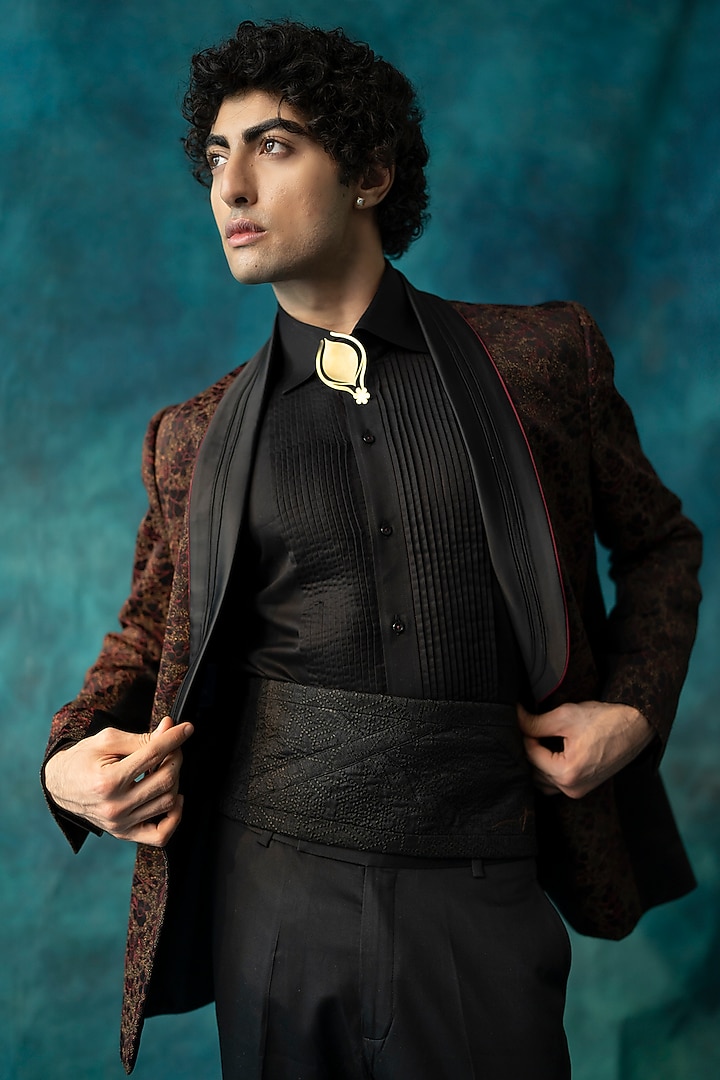 Black Linen Silk Floral Embroidered Blazer Set by Jatin Malik at Pernia's Pop Up Shop