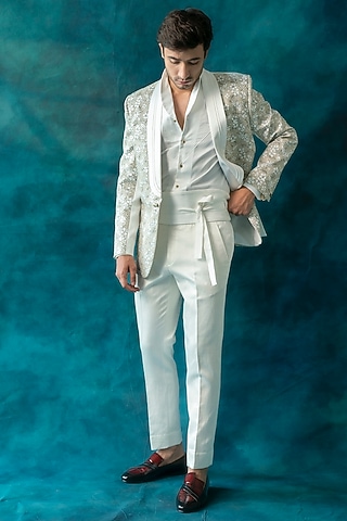 Ivory Linen Silk Floral Embroidered Blazer Set by Jatin Malik
