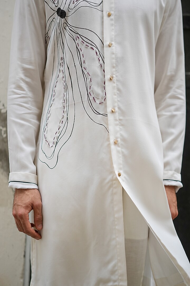 White Bamboo Crepe Floral Hand Embroidered Kurta Set by Jatin Malik at Pernia's Pop Up Shop