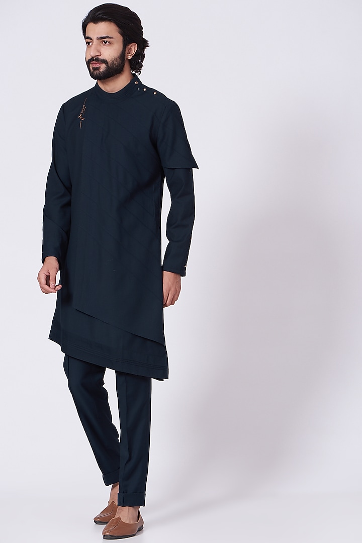 Midnight Blue Hand Embroidered Flap Kurta Set by Jatin Malik at Pernia's Pop Up Shop