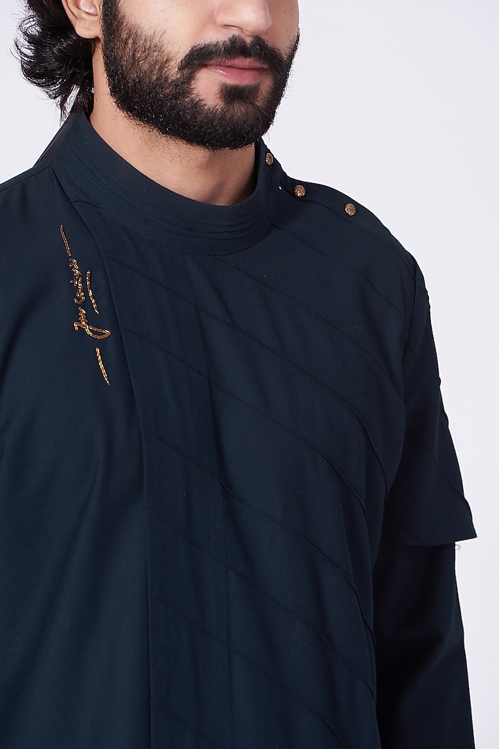 Midnight Blue Hand Embroidered Flap Kurta Set by Jatin Malik at Pernia's Pop Up Shop
