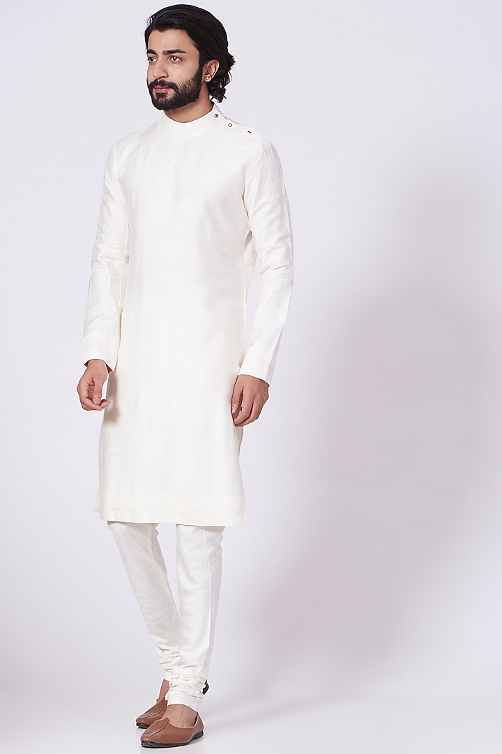 Ivory Linen Silk Floral Embroidered Groom Sherwani Set by Jatin Malik at Pernia's Pop Up Shop