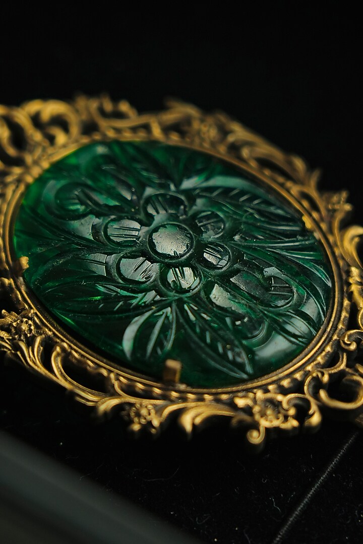 Gold Carved Emerald Handmade Kilangi by Jatin Malik at Pernia's Pop Up Shop