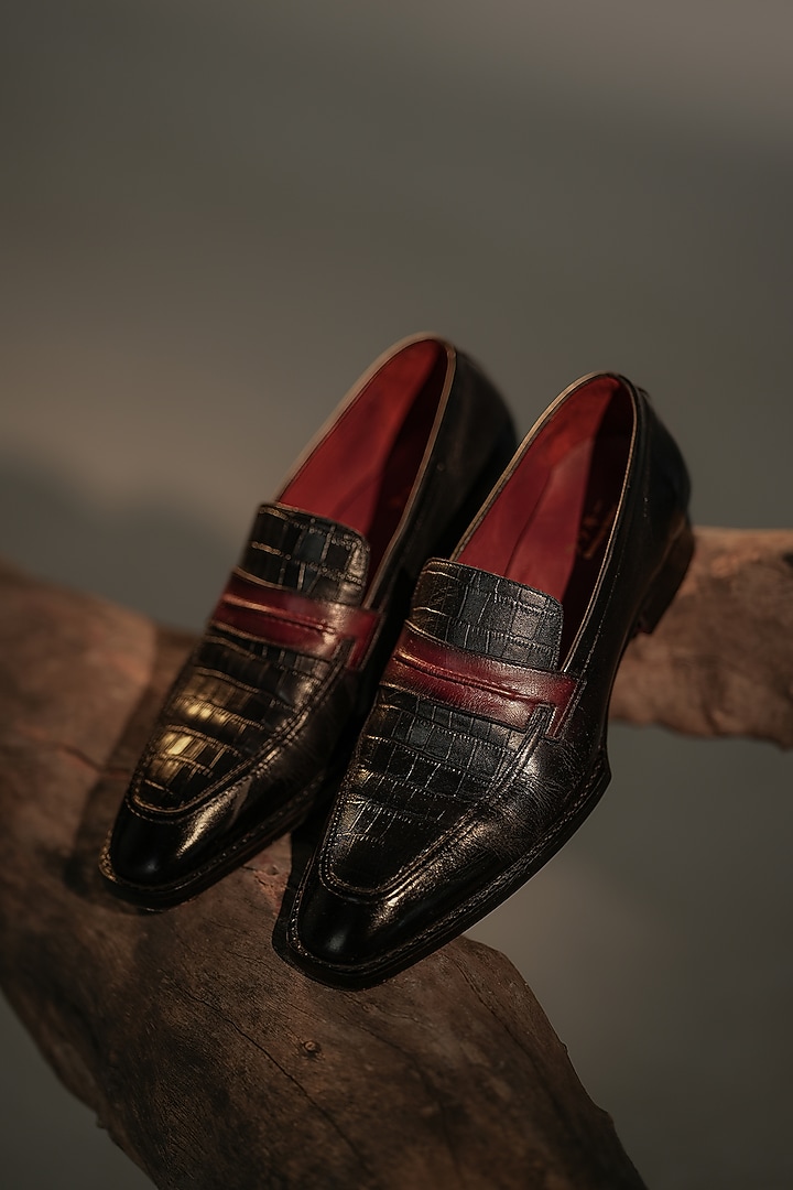 Black & Wine Leather Textured Caligae Shoes by Jatin Malik at Pernia's Pop Up Shop