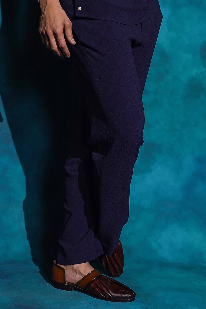 Midnight Blue Jute Crepe Kurta Set by Jatin Malik at Pernia's Pop Up Shop