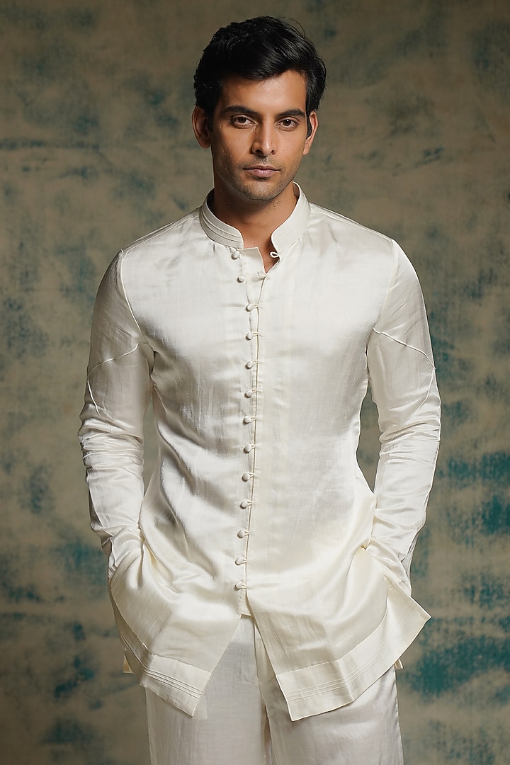 Ivory Linen Silk Kurta Set by Jatin Malik at Pernia's Pop Up Shop