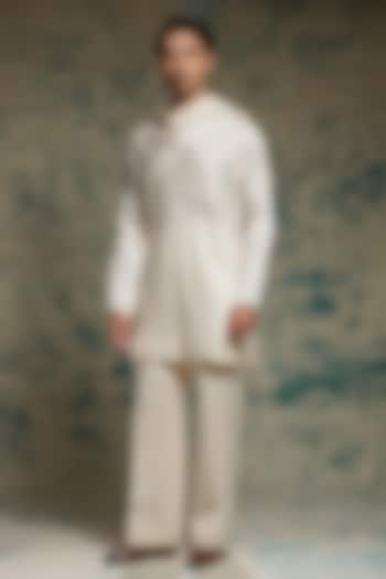 Ivory Linen Silk Kurta Set by Jatin Malik at Pernia's Pop Up Shop